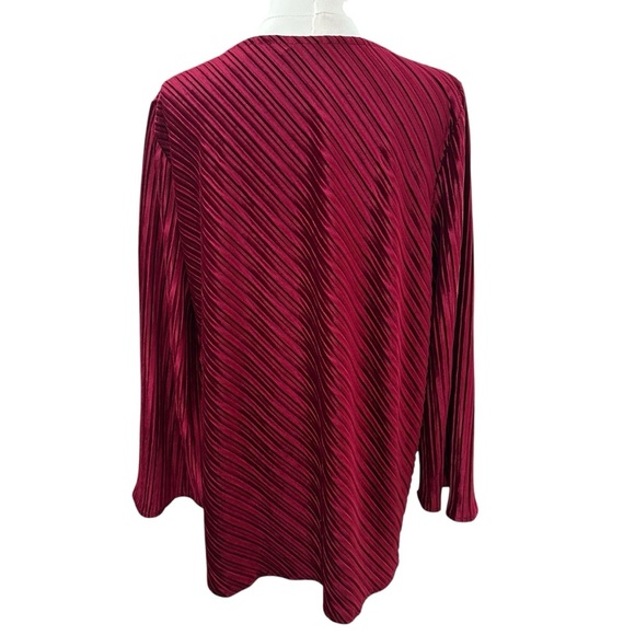 Alfani Women's 1X Burgundy Pink Soft Velvet Pleated PLUS Stretch Curvy Blouse - Picture 4 of 5